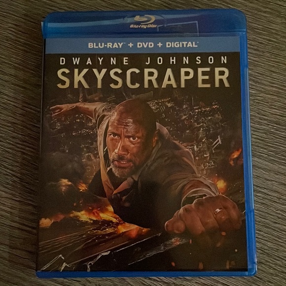 Skyscraper / BUNDLE AND SAVE ON MOVIES - Picture 1 of 8